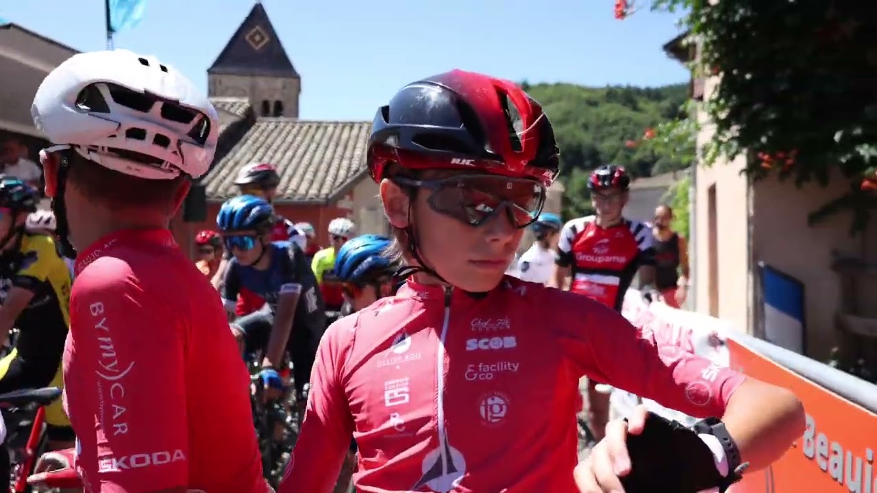 Les louveteau du VCVB sur "A travers le beaujolais"