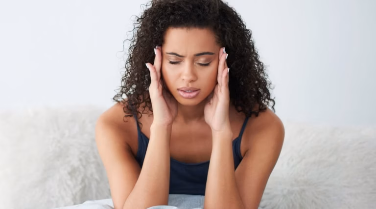 Pourquoi l&rsquo;anxiété survient-elle souvent pendant les vacances ? Explications et conseils