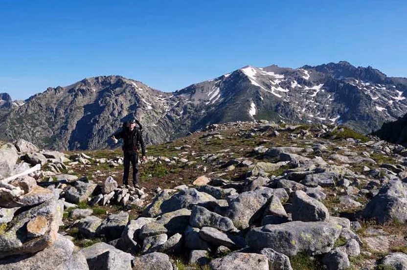 Vacances revigorantes et sportives : quand les Alpes défient la Scandinavie